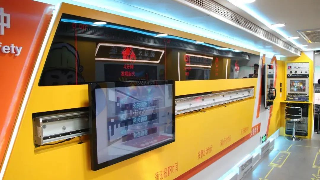 安全守护成长，永盈会宣传消防车助力消防安全“开学第一课”！