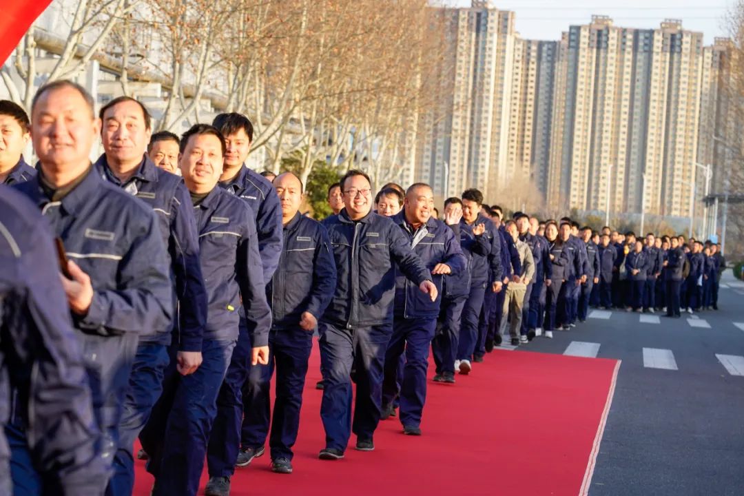 醒狮腾跃启新章 | 永盈会专用车2025年开工盛典燃情开启！