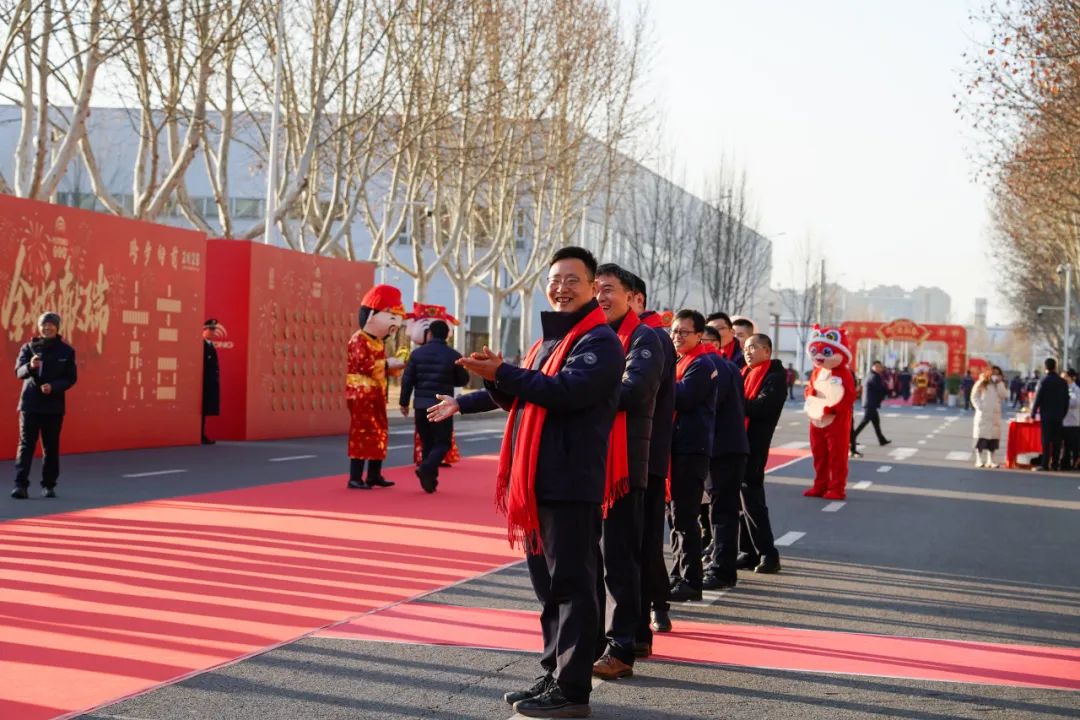 醒狮腾跃启新章 | 永盈会专用车2025年开工盛典燃情开启！