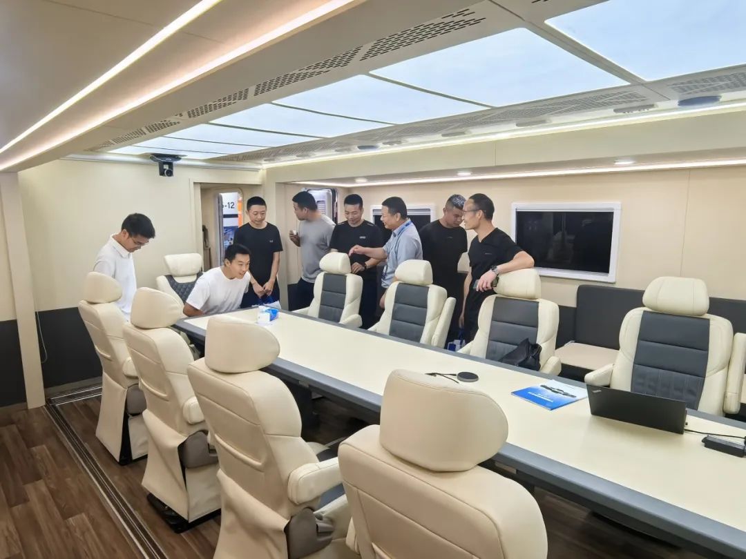 科技赋能应急指挥中枢，永盈会大型通信指挥车参展第四届长沙国际工程机械展览会
