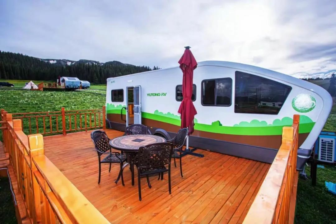 赛里木湖畔的“风景之屋”：永盈会移动民宿开启沉浸式旅行体验